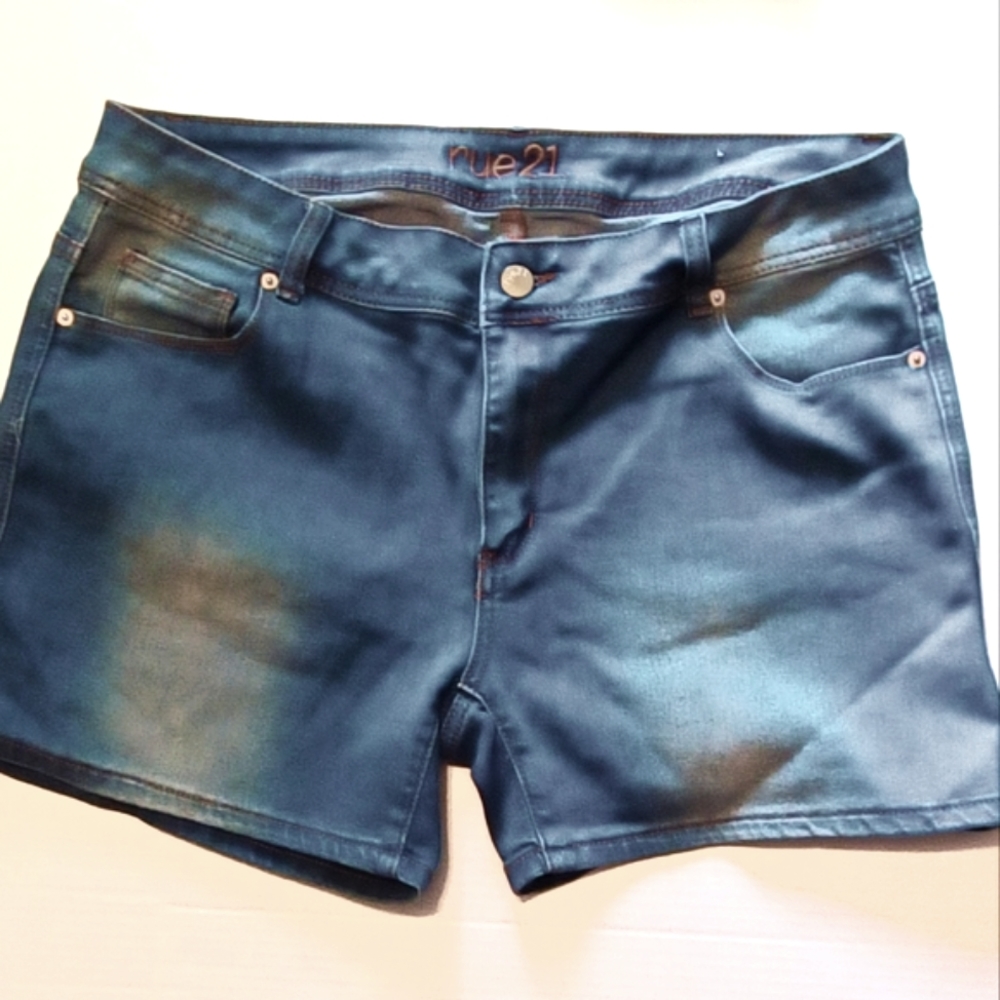 Rue21 Shorts size 16